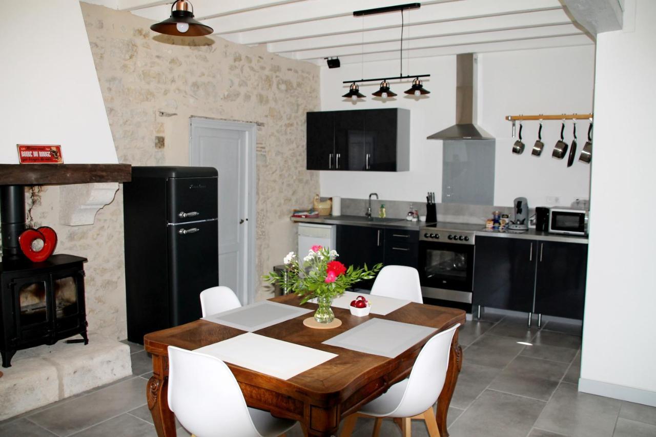 Rudelle Villa Thenac  ภายนอก รูปภาพ